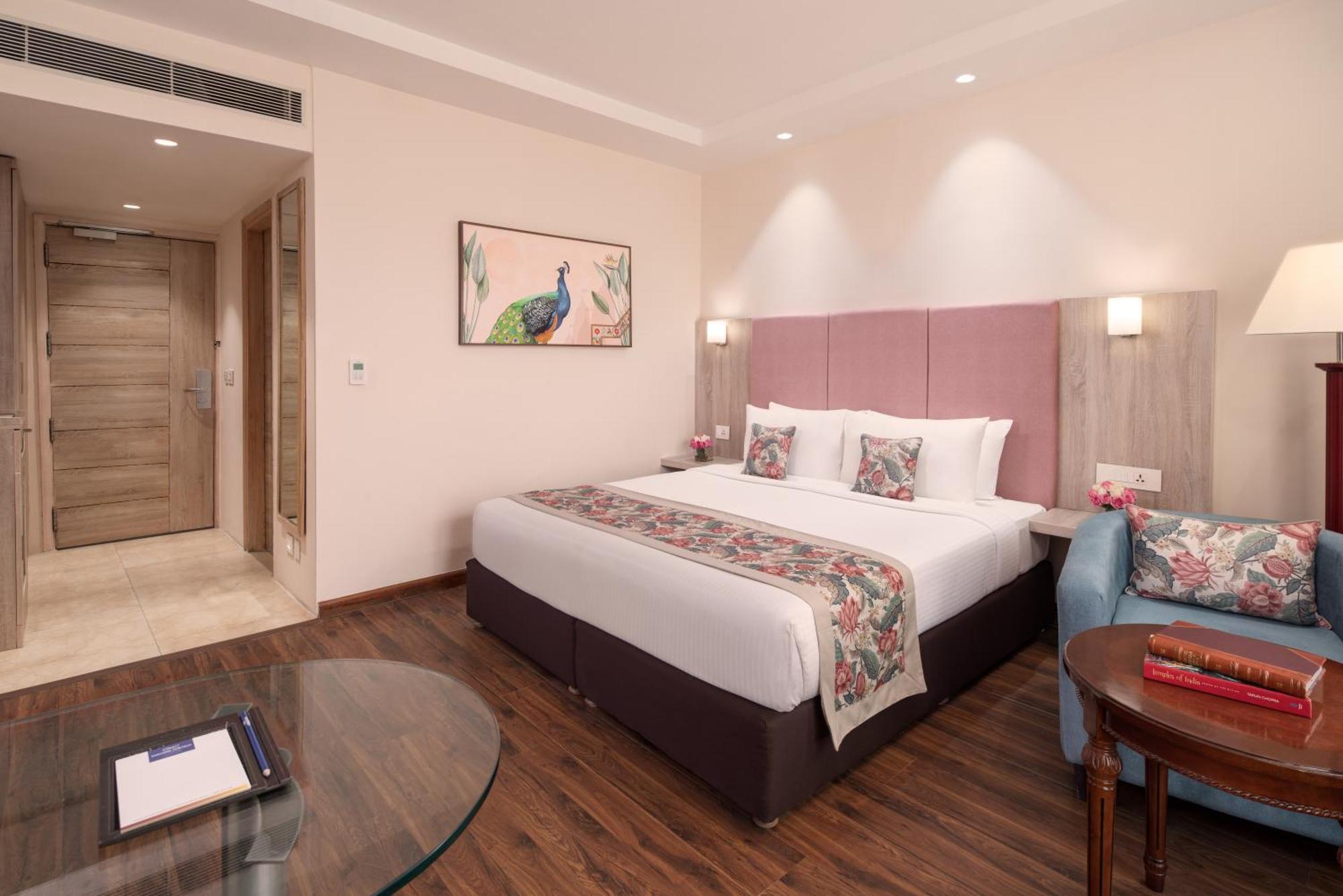 Nidhivan Sarovar Portico Vrindāvan Exterior photo